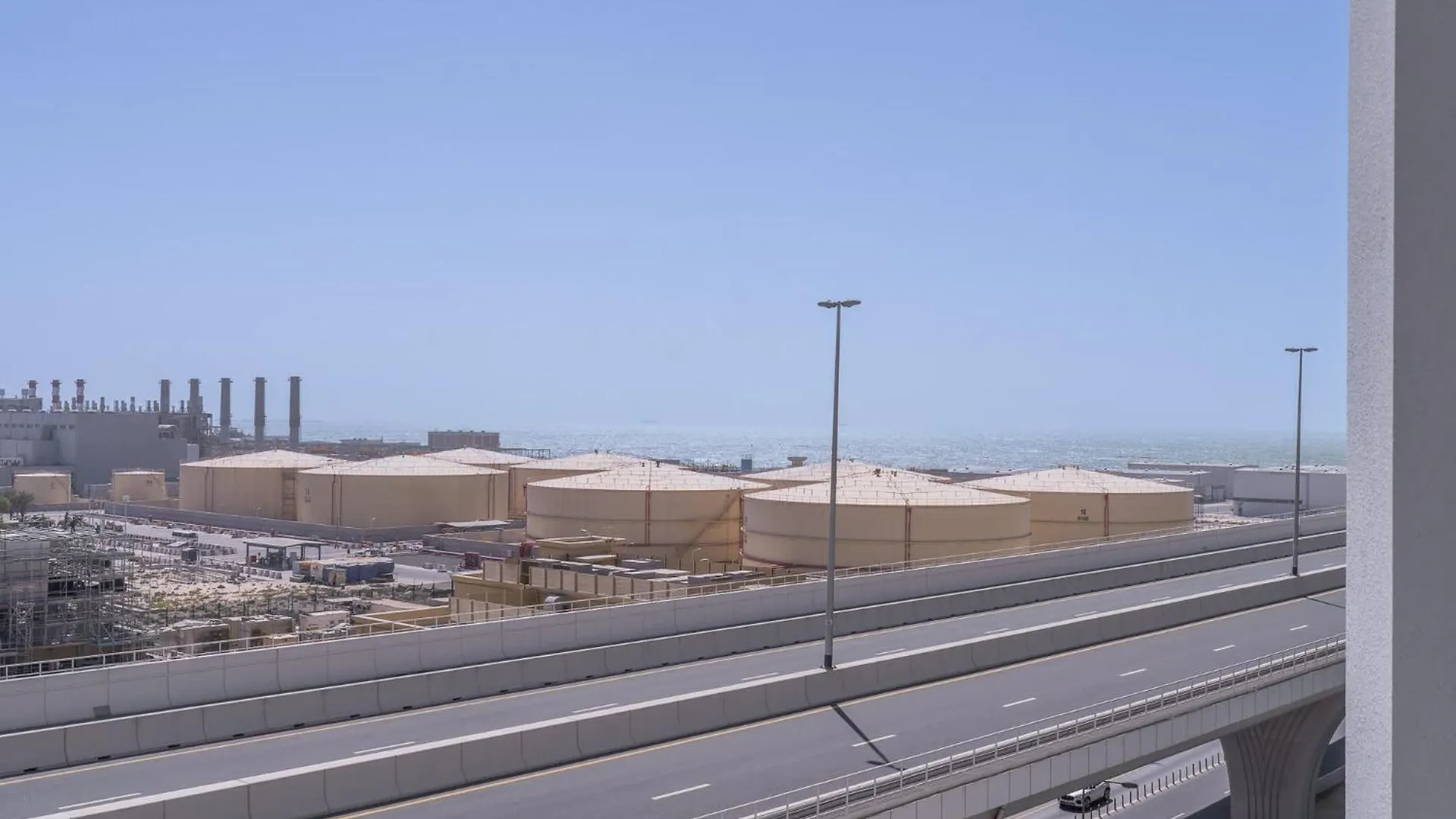 Apartment Sleek 1 Bedroom In Studio One Tower With Great Amenities Dubai United Arab Emirates