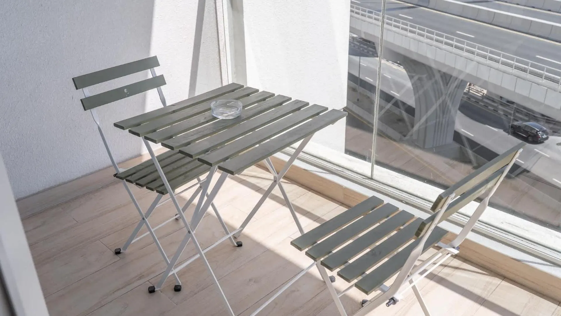 Sleek 1 Bedroom In Studio One Tower With Great Amenities Dubái 0*,  Emiratos Árabes Unidos