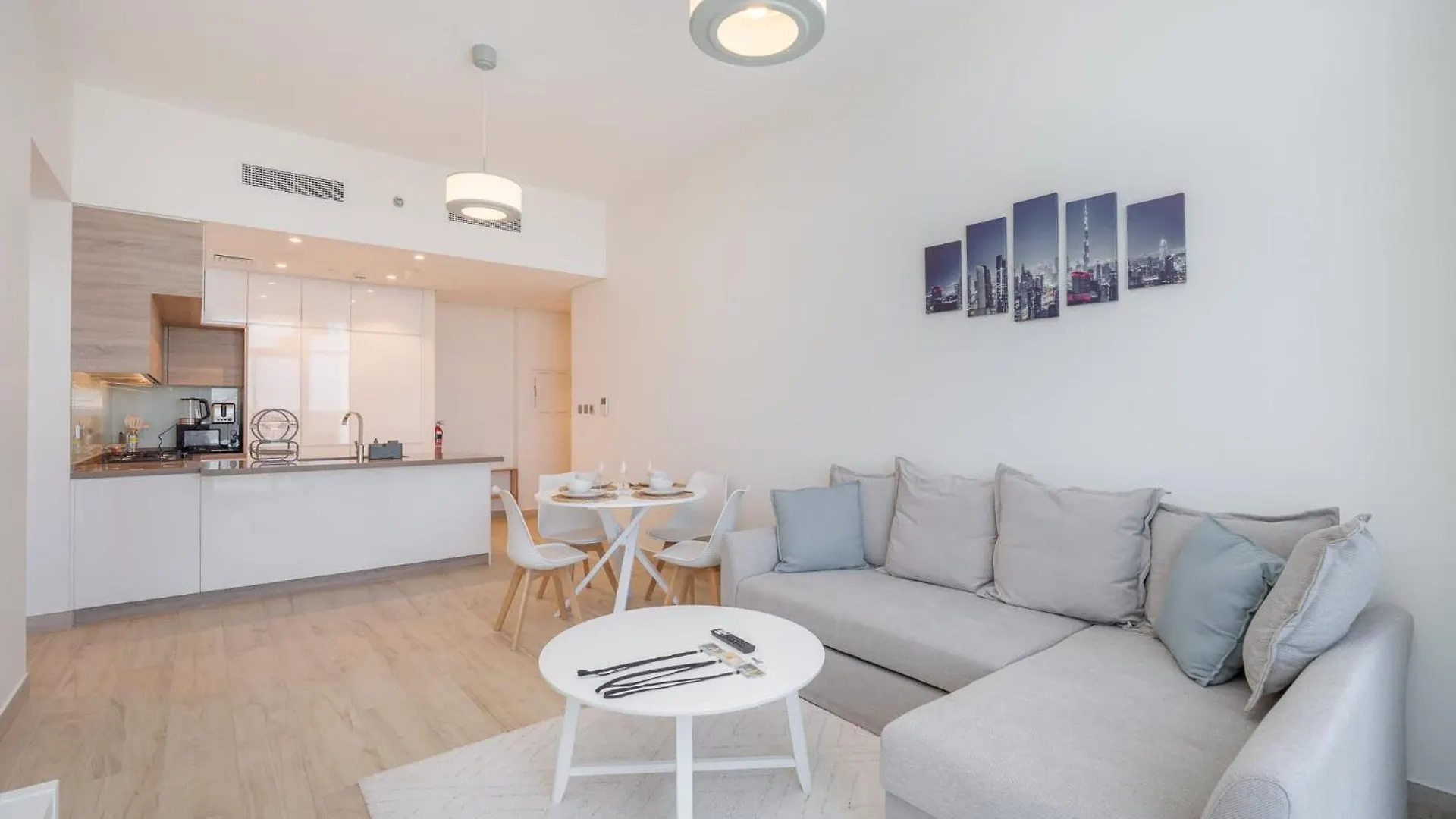Sleek 1 Bedroom In Studio One Tower With Great Amenities Dubái Apartamento