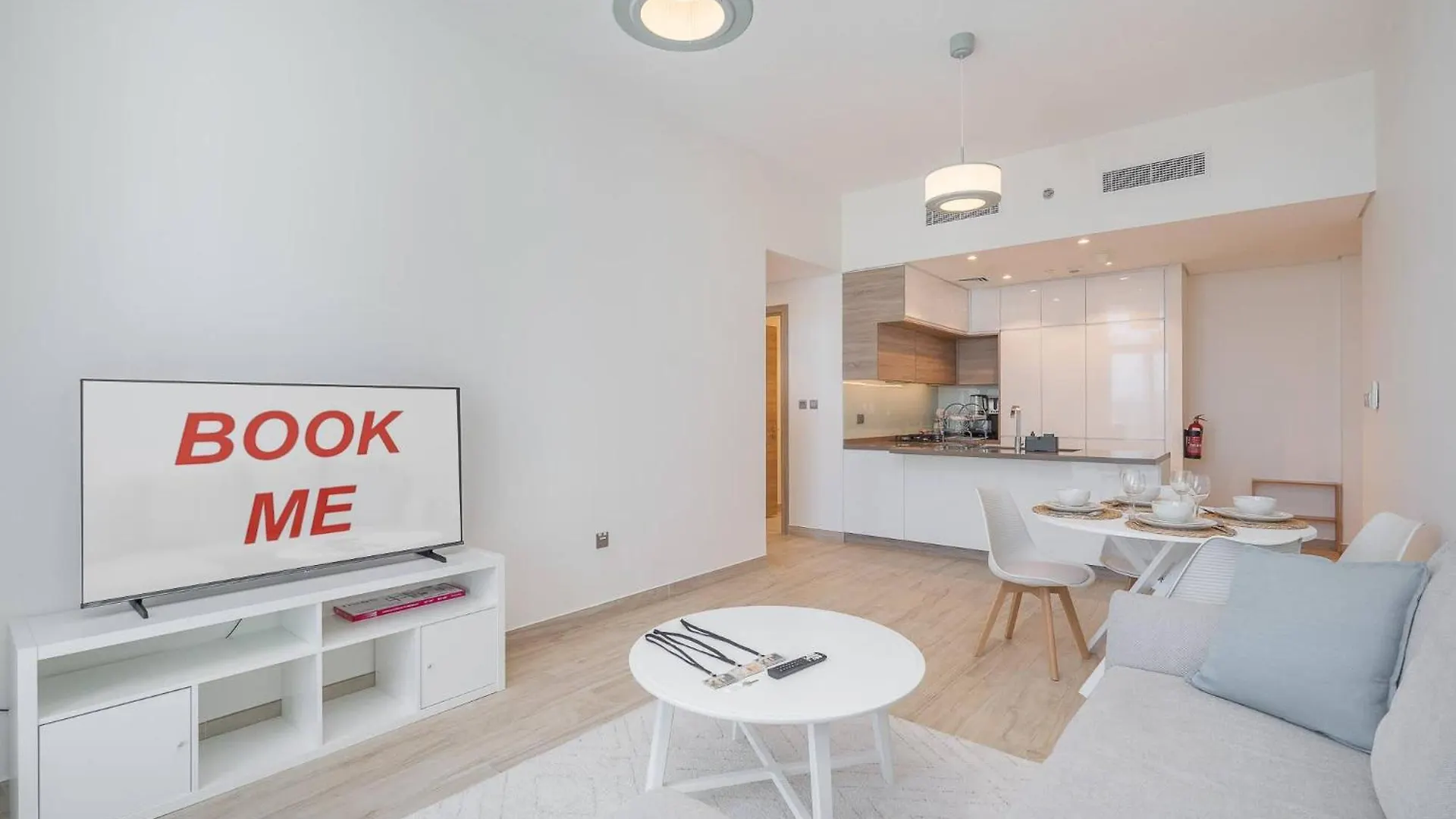 Sleek 1 Bedroom In Studio One Tower With Great Amenities Dubai